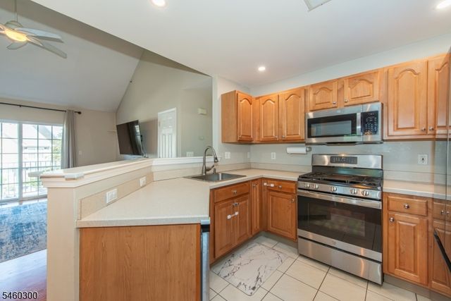 904 Wendover Ct, Randolph Twp., NJ 07869
