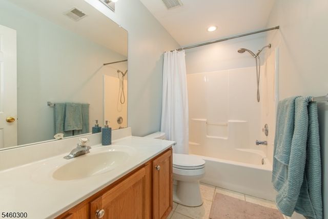904 Wendover Ct, Randolph Twp., NJ 07869