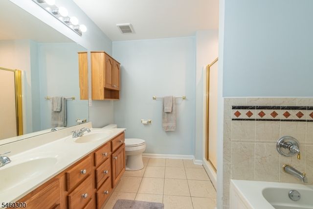 904 Wendover Ct, Randolph Twp., NJ 07869