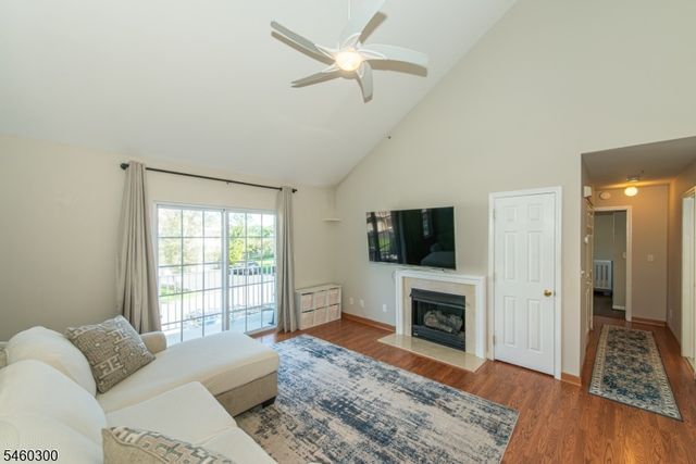 904 Wendover Ct, Randolph Twp., NJ 07869