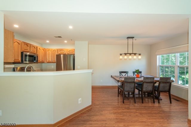 904 Wendover Ct, Randolph Twp., NJ 07869