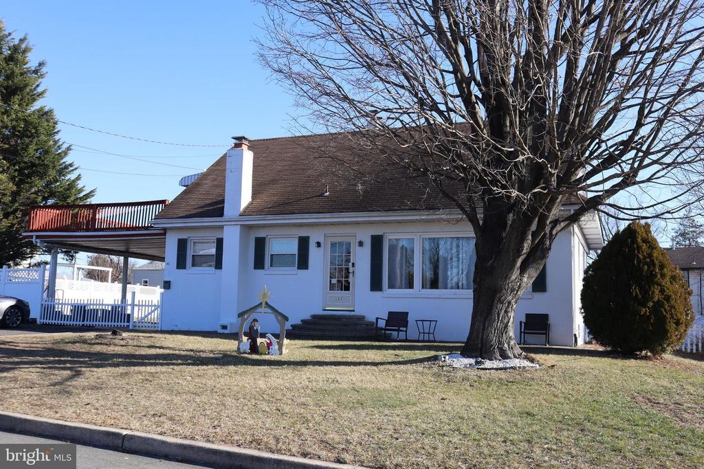 121 PATTERSON AVE, Bellmawr, NJ 08031