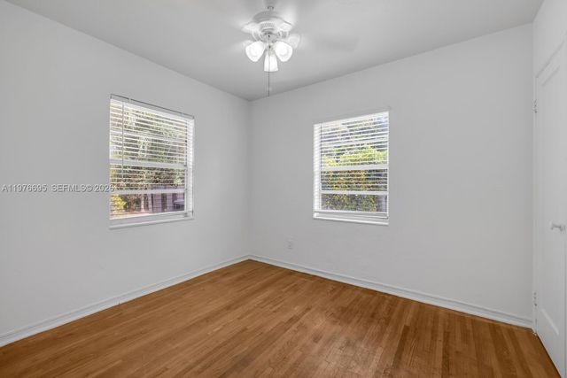 11801 NE 11th Ave, Biscayne Park, FL 33161