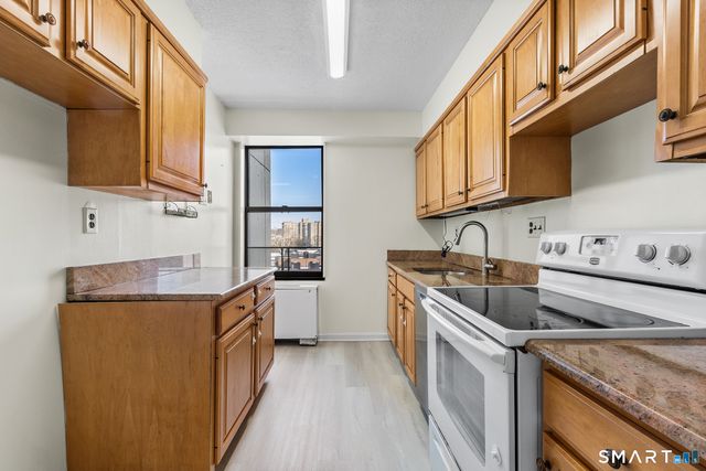 44 Strawberry Hill Avenue APT 11N, Stamford, CT 06902