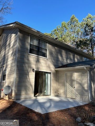 295 Handley Court, Tyrone, GA 30290