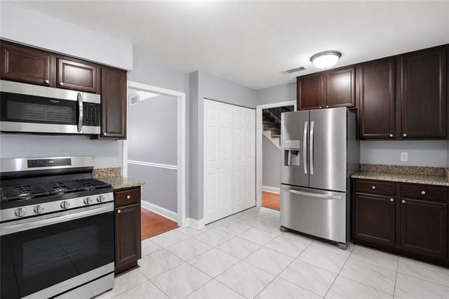 6980 Roswell Road A7, Sandy Springs, GA 30328
