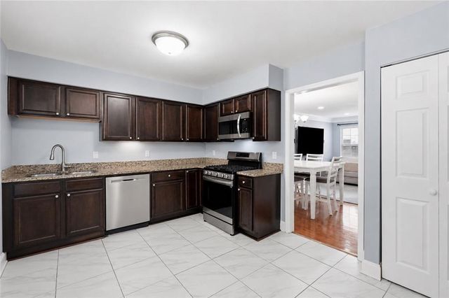 6980 Roswell Road A7, Sandy Springs, GA 30328