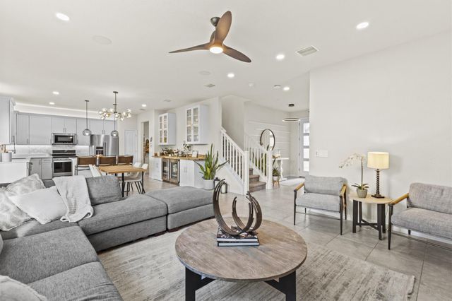 12384 SW Myrtle Oak Drive, Port St Lucie, FL 34987