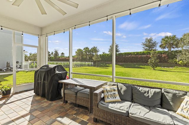 12384 SW Myrtle Oak Drive, Port St Lucie, FL 34987