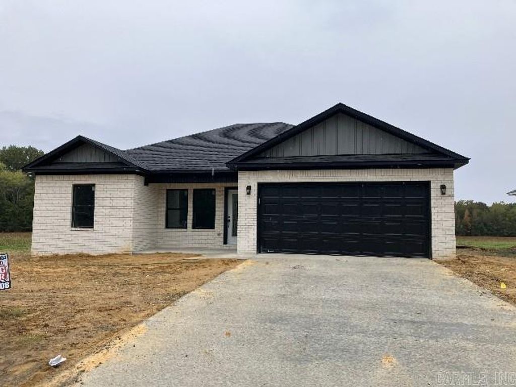 111 E Florida Street, Beebe, AR 72012