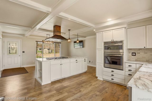 5936 Wellington Drive, Independence Charter Township, MI 48346