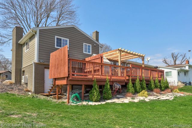 5936 Wellington Drive, Independence Charter Township, MI 48346