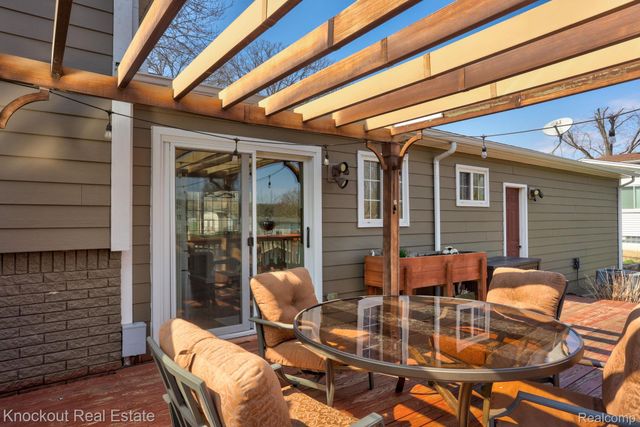 5936 Wellington Drive, Independence Charter Township, MI 48346