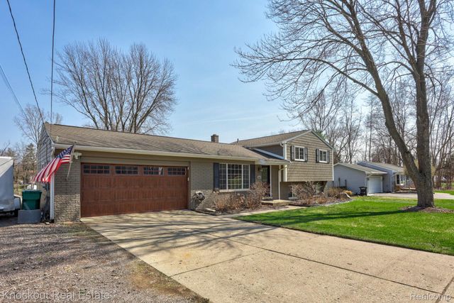 5936 Wellington Drive, Independence Charter Township, MI 48346
