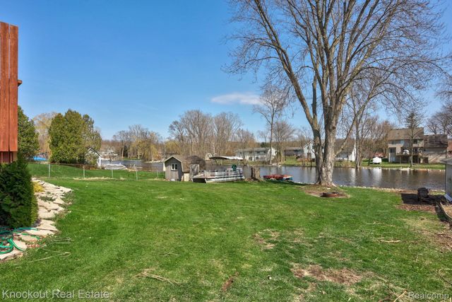 5936 Wellington Drive, Independence Charter Township, MI 48346