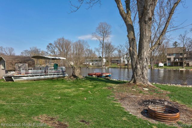 5936 Wellington Drive, Independence Charter Township, MI 48346