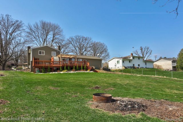 5936 Wellington Drive, Independence Charter Township, MI 48346