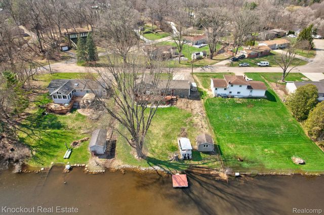 5936 Wellington Drive, Independence Charter Township, MI 48346