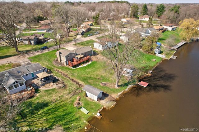 5936 Wellington Drive, Independence Charter Township, MI 48346