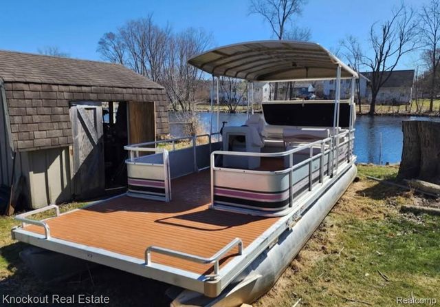 5936 Wellington Drive, Independence Charter Township, MI 48346