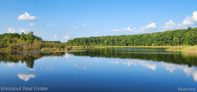 5936 Wellington Drive, Independence Charter Township, MI 48346