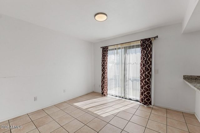 2573 W MONTE CRISTO Avenue, Phoenix, AZ 85023