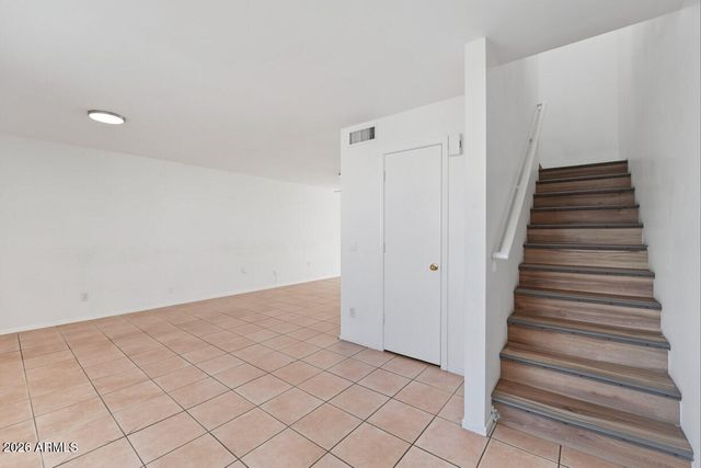 2573 W MONTE CRISTO Avenue, Phoenix, AZ 85023