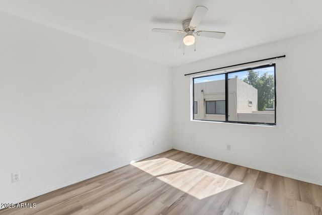 2573 W MONTE CRISTO Avenue, Phoenix, AZ 85023