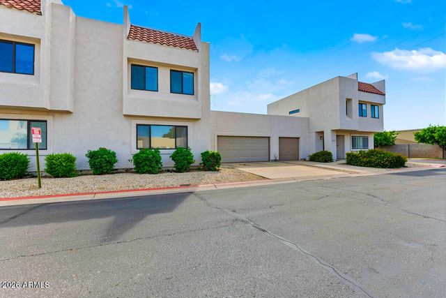 2573 W MONTE CRISTO Avenue, Phoenix, AZ 85023