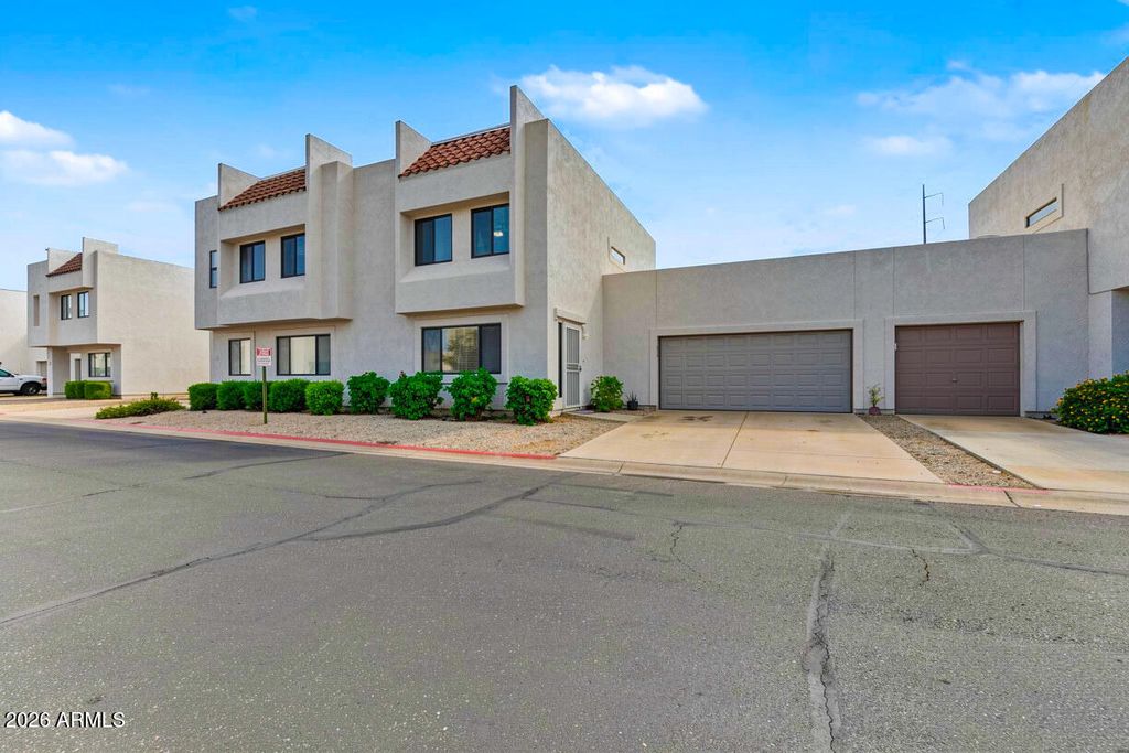 2573 W MONTE CRISTO Avenue, Phoenix, AZ 85023 — photo 4