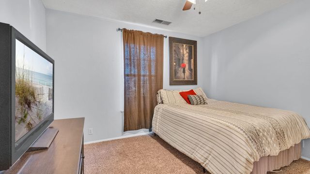 318 Green Acres Lane, Belen, NM 87002