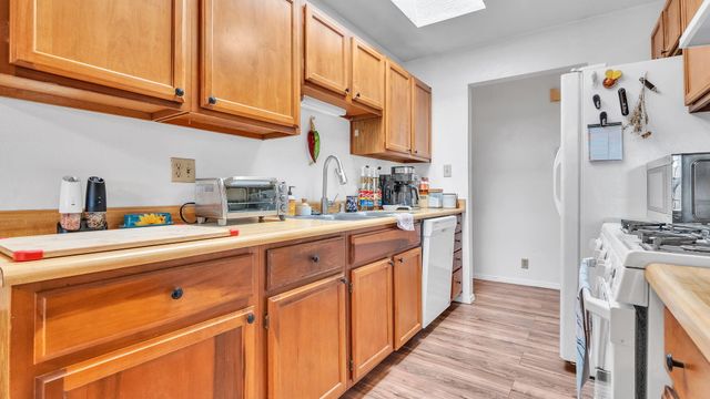 318 Green Acres Lane, Belen, NM 87002