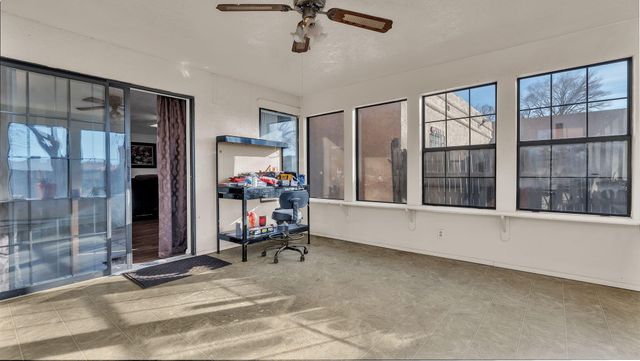 318 Green Acres Lane, Belen, NM 87002