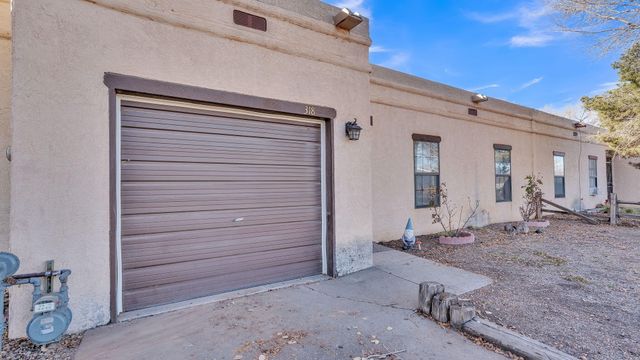 318 Green Acres Lane, Belen, NM 87002