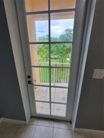 3920 Laurel Ln, Coconut Creek, FL 33073