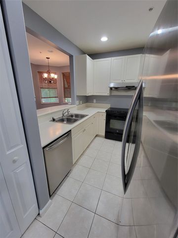 3920 Laurel Ln, Coconut Creek, FL 33073