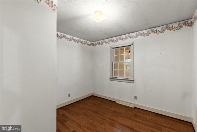 320 DUBS CHURCH RD, Hanover, PA 17331