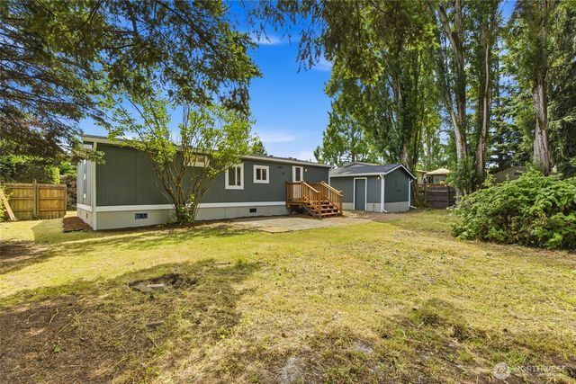 517 1st Avenue E, Pacific, WA 98047