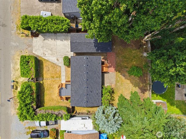 517 1st Avenue E, Pacific, WA 98047