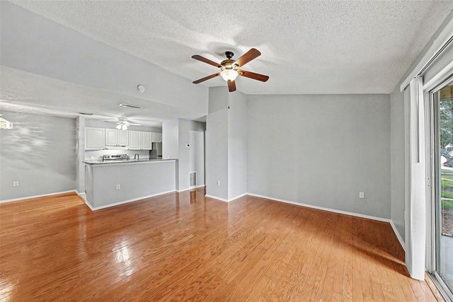 9481 HIGHLAND OAK DRIVE 1416, Tampa, FL 33647