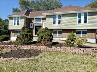 13304 Corrington Avenue, Grandview, MO 64030