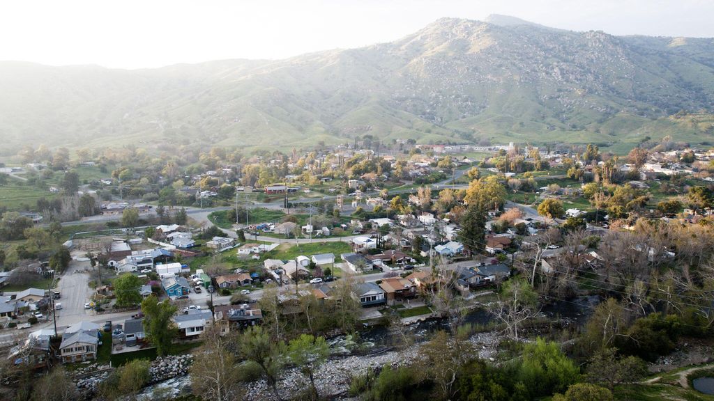 35320 Tule River Drive, Springville, CA 93265