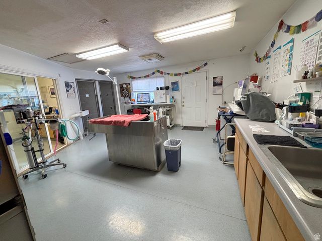 44 N 800 W, Salt Lake City, UT 84116