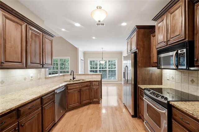 321 Relative Trail, Mcdonough, GA 30253