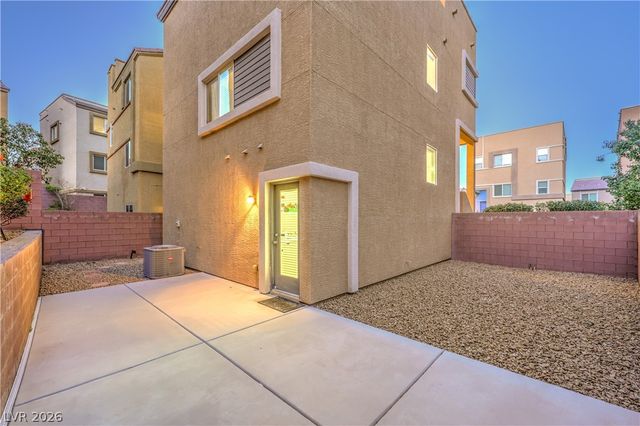 3939 Deluge Drive, Las Vegas, NV 89129