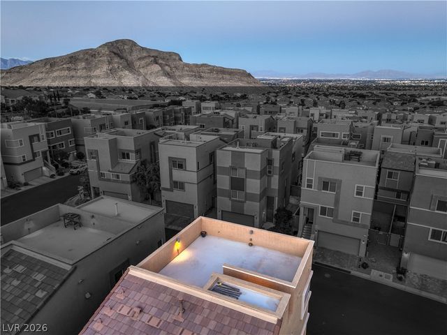 3939 Deluge Drive, Las Vegas, NV 89129