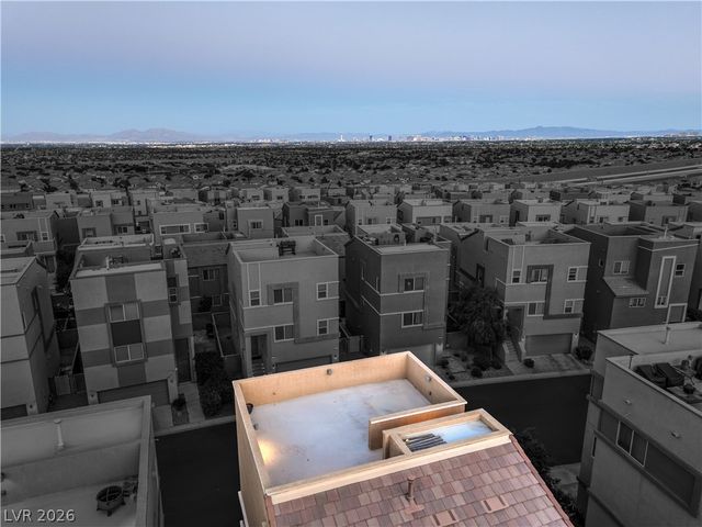 3939 Deluge Drive, Las Vegas, NV 89129