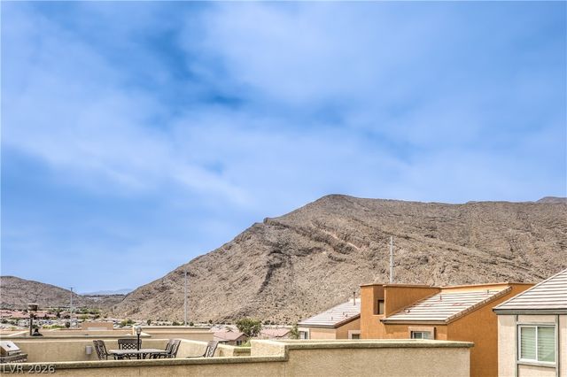 3939 Deluge Drive, Las Vegas, NV 89129