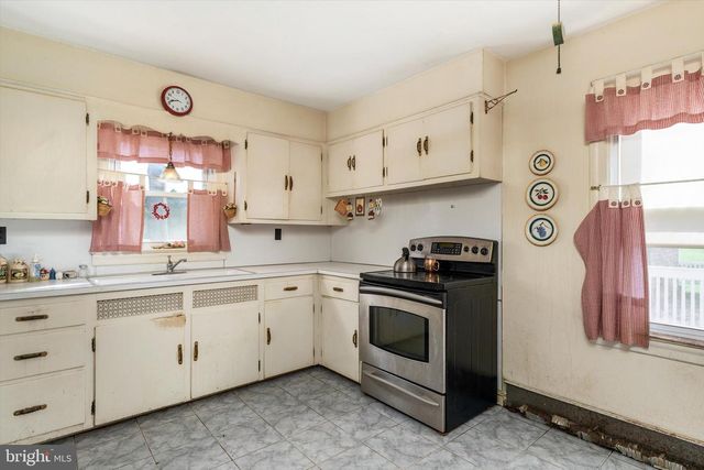 260 MERCER ST, Hamilton, NJ 08690