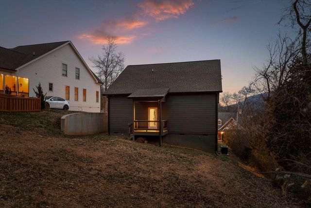 1311 W 45th Street, Chattanooga, TN 37409